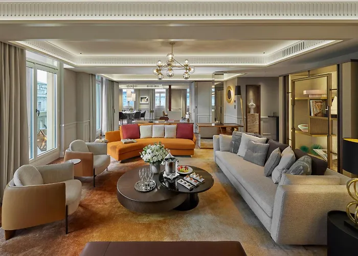 Mandarin Oriental Savoy, Szálloda 5*