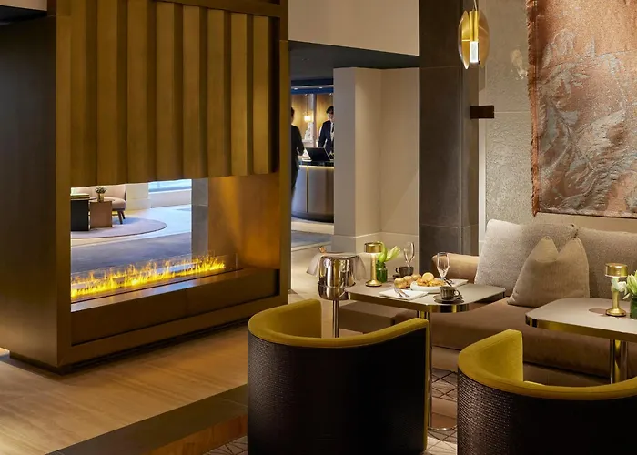 Mandarin Oriental Savoy, Szálloda 5*