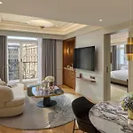 Mandarin Oriental Savoy, Отель 5*
