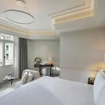 Mandarin Oriental Savoy, Отель 5*