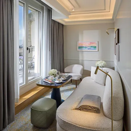 酒店 Mandarin Oriental Savoy, 5*