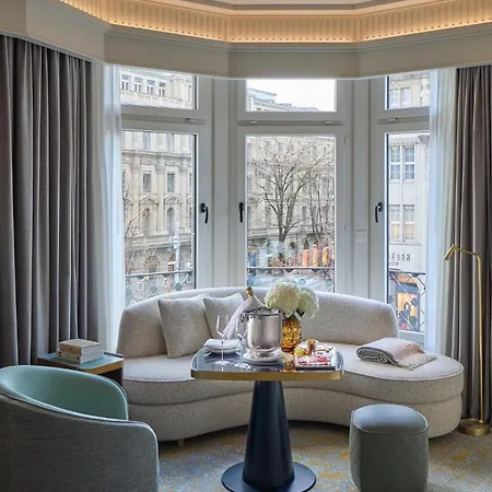 Mandarin Oriental Savoy,