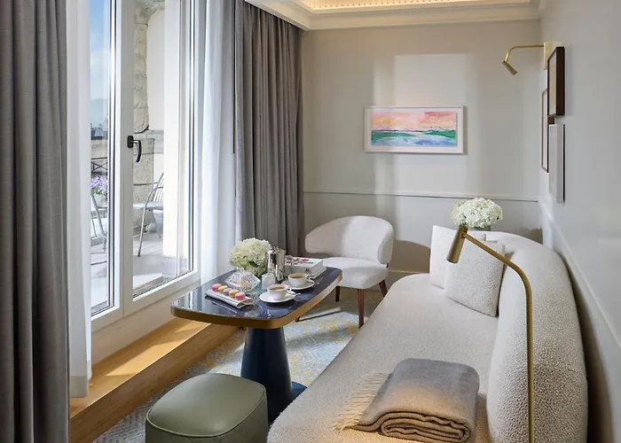 Hotel Mandarin Oriental Savoy, 5*