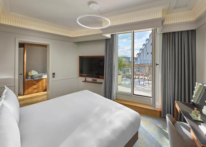 Mandarin Oriental Savoy,