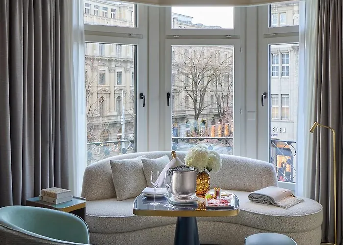 Mandarin Oriental Savoy, 5*